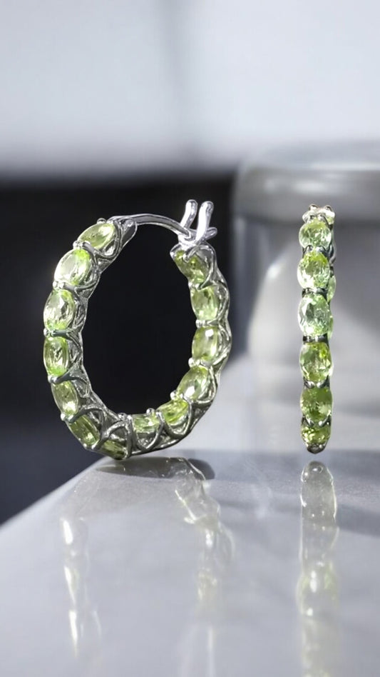LONDONER - NATURAL PERIDOT GEMSTONE HOOP EARRING IN 925 STERLING SILVER