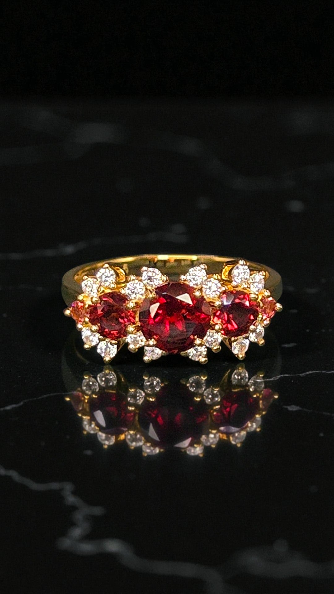 PALAIS - GARNET GEMSTONE RING PLATED IN YELLOW GOLD