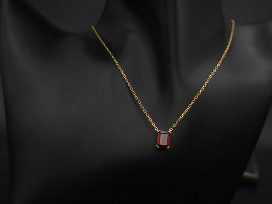 KORA - NATURAL LARGE GARNET GEMSTONE NECKLACE IN 925 STERLING SILVER
