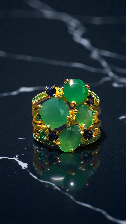 SELENE – GREEN AGATE GEMSTONE RING PLATED IN YELLOW GOLD