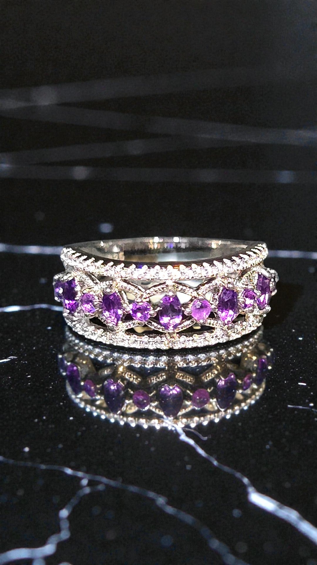 THALIA – AMETHYST GEMSTONE RING PLATED IN RHODIUM WHITE GOLD