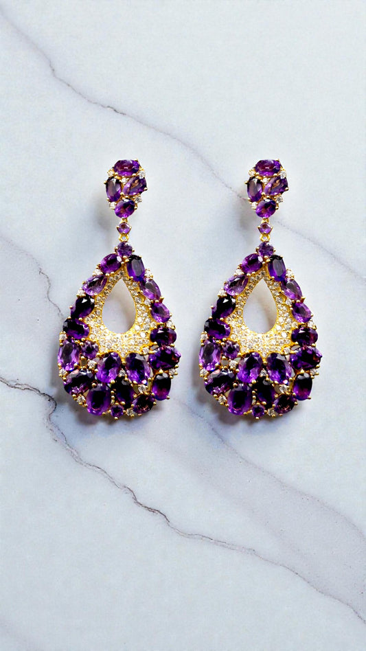 GRANDE – LARGE NATURAL AMETHYST GEMSTONE EARRINGS PLATED IN YELLOW GOLD